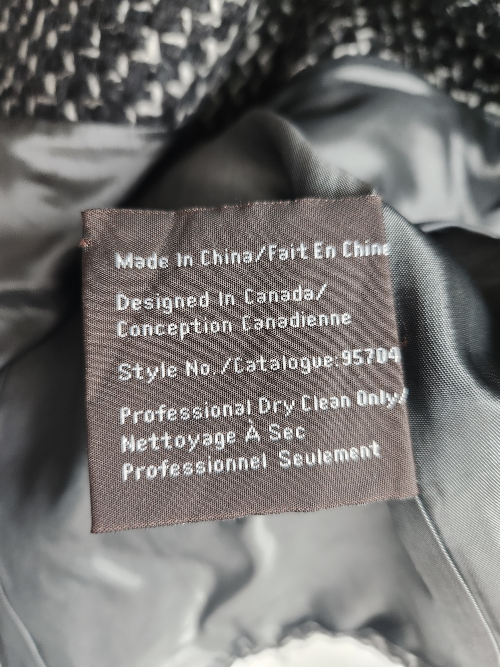 Danier Black & White Textured Belted Peacoat - Picture 4 of 5